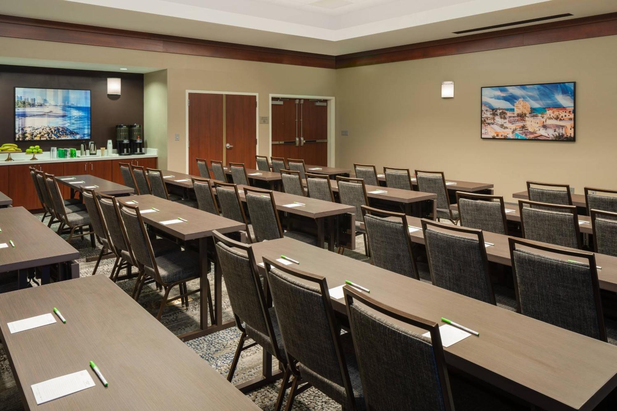 דניה ביץ' Courtyard By Marriott Fort Lauderdale Airport & Cruise Port מראה חיצוני תמונה