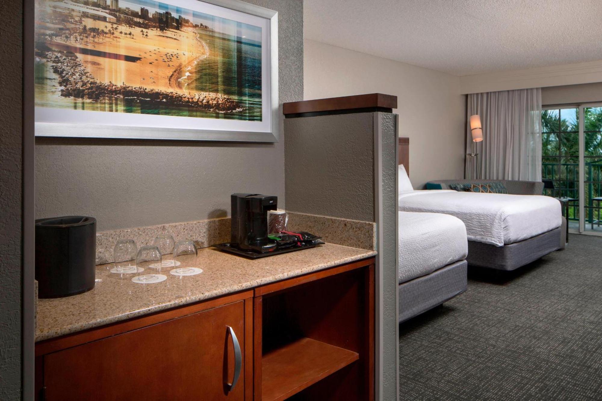 דניה ביץ' Courtyard By Marriott Fort Lauderdale Airport & Cruise Port מראה חיצוני תמונה