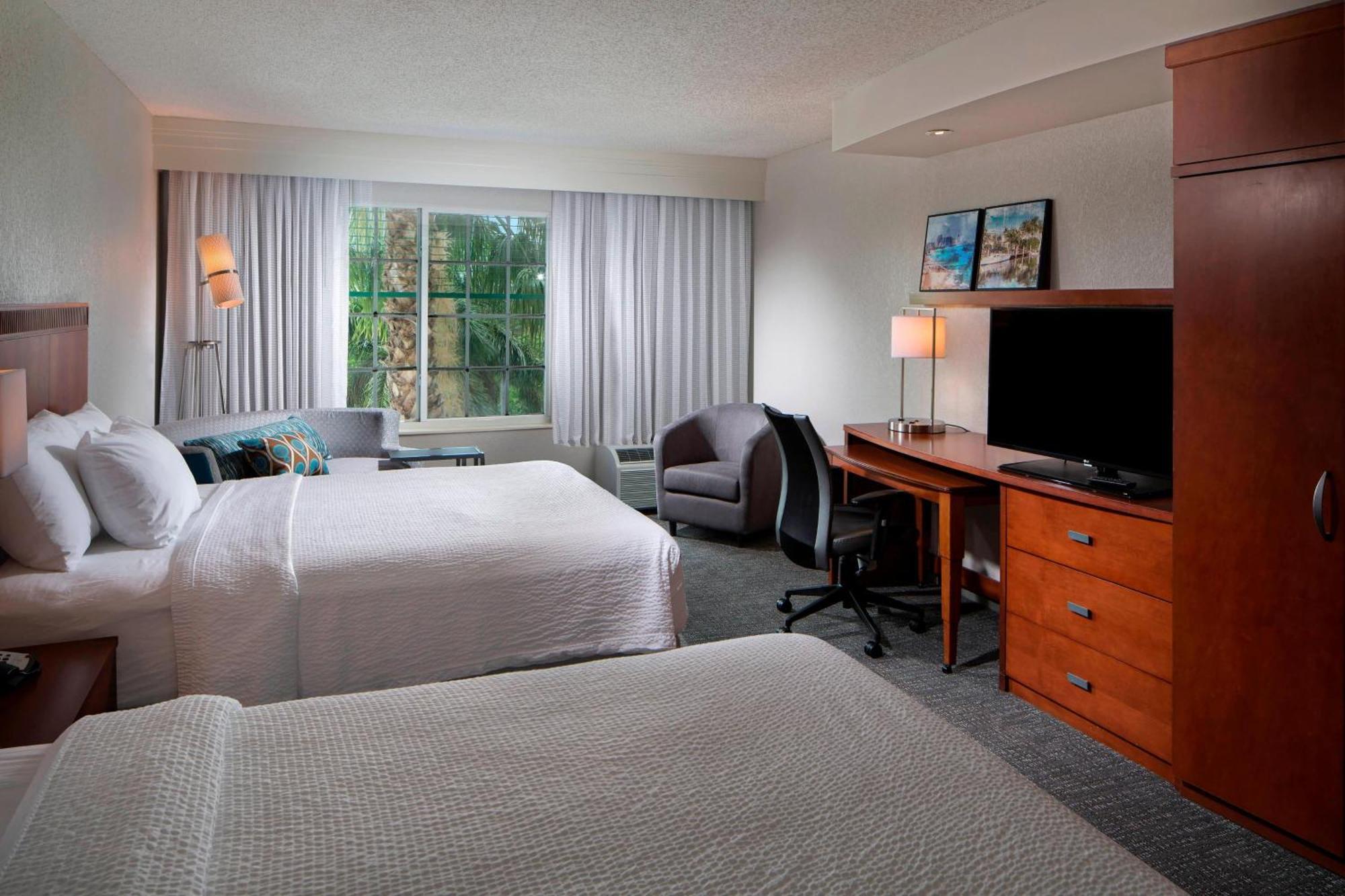 דניה ביץ' Courtyard By Marriott Fort Lauderdale Airport & Cruise Port מראה חיצוני תמונה