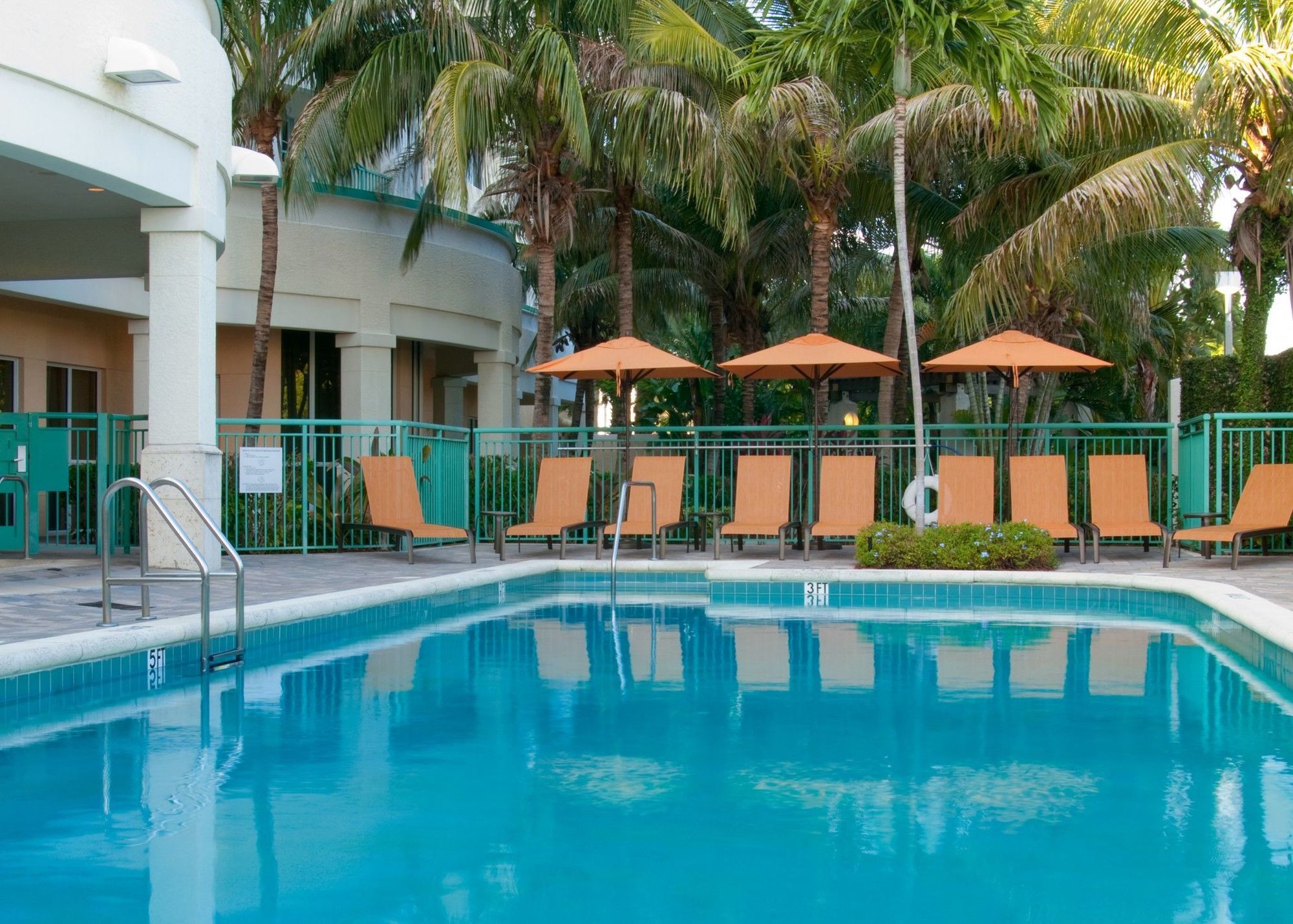 דניה ביץ' Courtyard By Marriott Fort Lauderdale Airport & Cruise Port מתקנים תמונה
