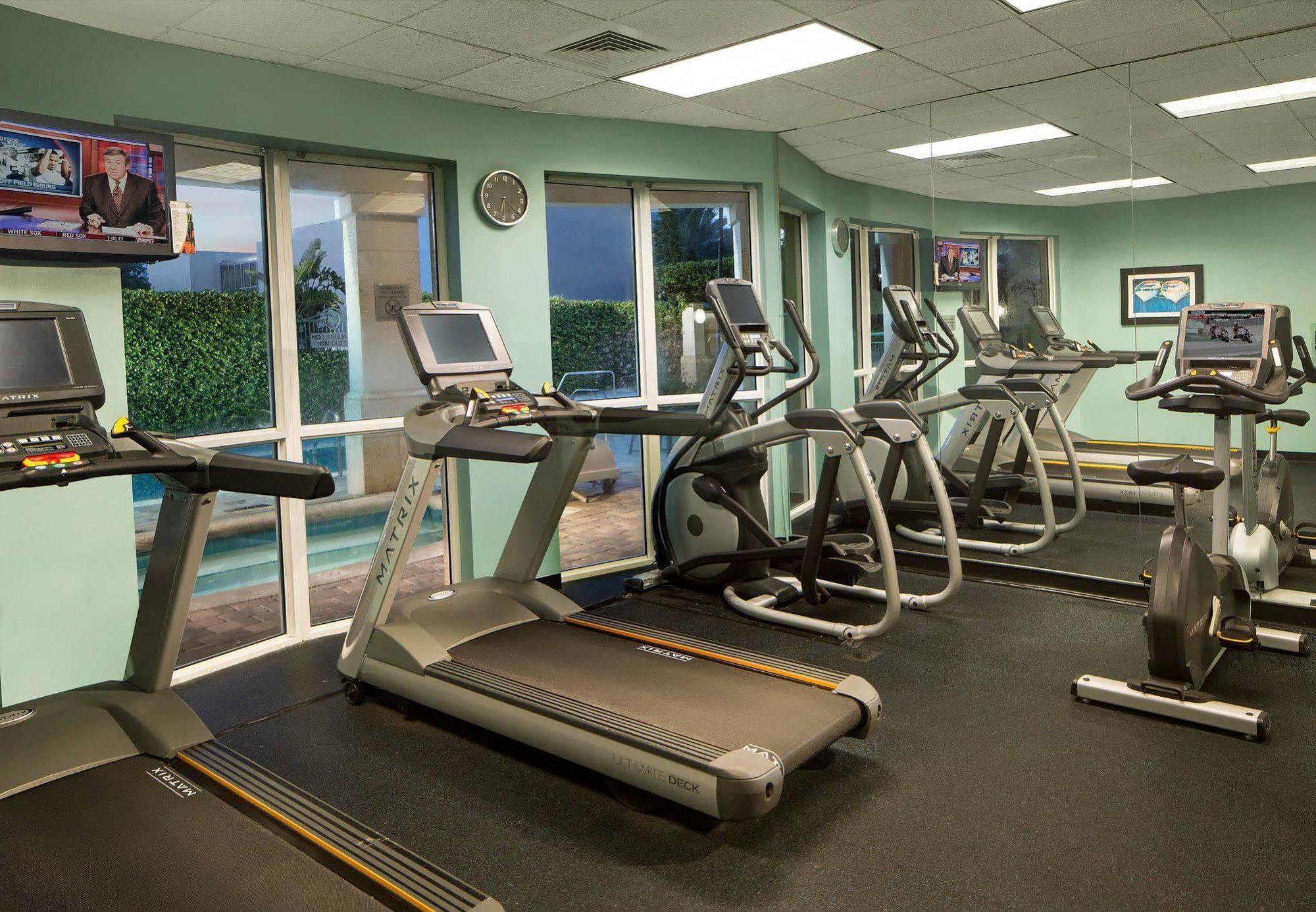 דניה ביץ' Courtyard By Marriott Fort Lauderdale Airport & Cruise Port מראה חיצוני תמונה